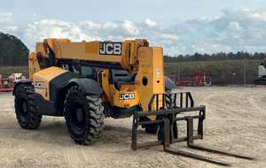 Chariot télescopique JCB d'occasion de qualité 509-42 / 509-45TC - Hauteur de levage 12,813,7 m - Capacité 3 000 kg - Roues en caoutchouc/PU/nylon - Product Image 3