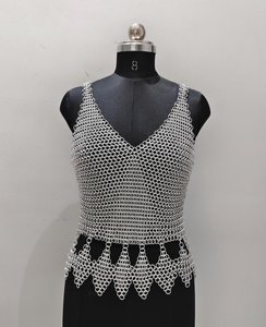 Top de malla de aluminio hecho a mano |   Camiseta sin mangas para festival rave |   Traje Ren Faire - Product Image 1