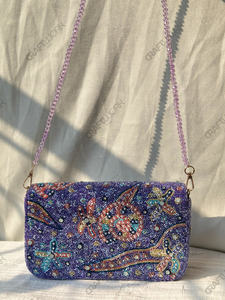 Fabricante de Bolsos con Cuentas de Lavanda, Bolso de Mano con Motivo de Pulpo, Venta al por Mayor, OEM, Exportación, Marca Privada, Proveedor de Bolsos de Hombro al por Mayor - Product Image 6