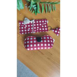 มะตูมชีวิตสง่างามเชอร์รี่ตรวจสอบของขวัญส่วนบุคคลคอมโบ-ชุด3ชิ้น - Product Image 1