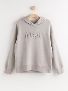 Sudadera con capucha con estampado de letras en relieve 3D de invierno para hombre con cuello encapuchado Técnicas teñidas lisas - Product Image 4