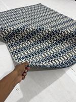 Handgeknüpfter Wollteppich mit Geometrischem Muster, Natürliches Braun-Schwarz, Flachflorig, Haustierfreundlich, Handgefertigter Moderner Teppich