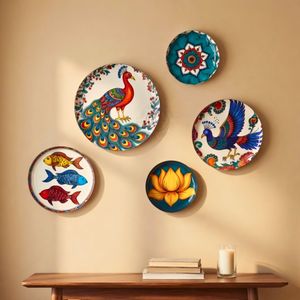 Assiettes murales décoratives en gros : décorations murales florales, oiseaux, poissons, lotus pour salon et entrée. - Product Image 1