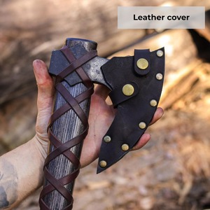 Hacha Vikinga Tomahawk, Cabeza de Acero Forjado, Mango de Madera, Herramienta de Supervivencia de Grado Industrial de Lujo, Diseño Celta Decorado - Product Image 3