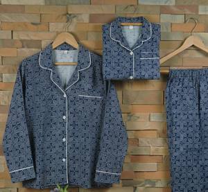 ชุดนอนผ้าฝ้ายทอมือสีครามสไตล์วินเทจสำหรับผู้หญิง ผลิตด้วยมือจากอินเดีย - Product Image 3