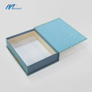 Imballaggio in carta personalizzato lussuoso Set di sollevamento in rilievo a doppia porta scatole con coperchio magnetico con fodera in raso - Product Image 1