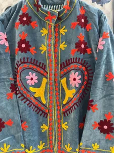 Wholesale MONIT MARKETING Velvet Suzani Embroidered <b>Reversible</b> <b>Jacket</b> | Handmade Traditional Uzbek Style Floral Pattern <b>Jacket</b> | - Product Image 4