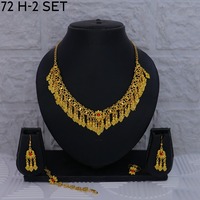 Nouvelle collection de bijoux français : Magnifique ensemble de bijoux en diamants rouges artificiels, haute qualité, style français, vente en gros de colliers de luxe.