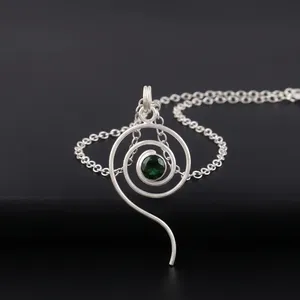 Pendentif en laiton en argent sterling 925 avec pierres précieuses, tourmaline verte de guérison, forme ronde, serti clos, pour femmes, vente en gros - Product Image 1