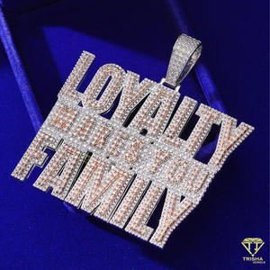 Collar Personalizado con Colgante de Moissanita y Diamantes, Estilo Hip Hop, con la Frase 'La Lealtad te Convierte en Familia', Joyería para Raperos, Regalo - Product Image 4