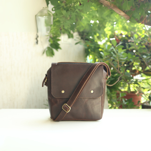 Leather Heritage High Quality Fashion Travel <b>Laptop</b> Sleeve Bag with Adjustable Strap Unisex - Product Image 4