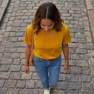 T-shirt en velours jaune pour femme, coupe classique, manches courtes, 100 % velours, t-shirts en velours pour femmes, vêtements décontractés, t-shirt en velours léger - Product Image 4