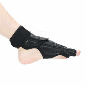 Protège-pieds de Taekwondo en cuir écologique, légers, personnalisables, ajustement facile, sensation confortable, pour l'entraînement aux arts martiaux pour hommes - Product Image 3