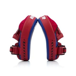 RTS ขายส่งโดยตรงจากโรงงาน ผลิตภัณฑ์แผ่นซ้อมเตะ Fairtex แบบกำหนดเองสำหรับ MMA พร้อมพิมพ์โลโก้ของคุณเอง แผ่นรองโค้งสำหรับซ้อมเตะ - Product Image 3
