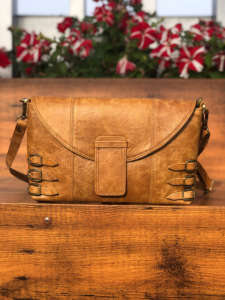 Nuevo bolso de mano de cuero genuino Crunch para mujer, bolso cruzado elegante, superventas, bolsos de cuero de grano completo personalizados - Product Image 3