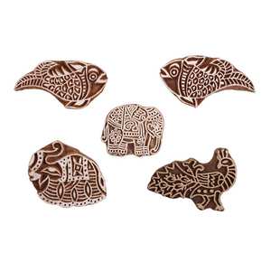 Juego de 5 bloques de impresión de madera hechos a mano para tela, con patrones de peces y elefantes - Product Image 1