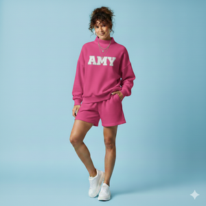 Ensemble coordonné d'été pour femme : Haut à col montant et manches longues, coupe modeste, et short mi-long ajusté - Product Image 1