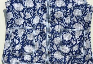 Nouvel arrivage Veste matelassée réversible doublée Veste de travail indienne avec écussons faits à la main Manteaux Veste matelassée bohème pour femmes - Product Image 3