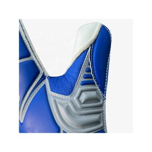 Guantes de Portero de Fútbol Profesionales Nuevos, Colores Variados, Contacto de Letax en la Palma Delantera y Sublimación en la Parte Posterior, Guantes de Alta Calidad - Product Image 5