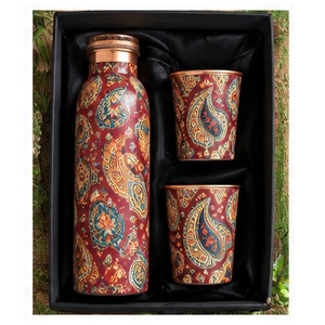 Bouteille d'eau en cuivre imprimée multicolore jaune avec 2 tasses, ensemble de vaisselle portable pour les voyages - Product Image 4