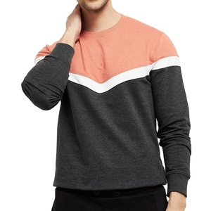 Sweat-shirt tricoté à col rond pour homme, coupe classique, décontracté, motif rayé noir, gris et blanc, collection automne - Product Image 1