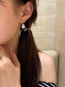 ต่างหูเพชรทรงลูกแพร์ 2 กะรัต เพชรเลี้ยงในห้องปฏิบัติการ ทองคำแท้ 14K เพชรลอยตัว ดีไซน์เรียบหรู ของขวัญเครื่องประดับสุดหรู - Product Image 5