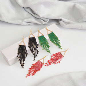 Boucles d'oreilles pendantes faites à la main, style bohème vintage, grandes, longues, à pampilles et perles, avec grand cercle à franges, par MD HANDICRAFTS - Product Image 6