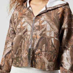 Sweat à capuche oversize court en molleton vintage pour femme avec logo personnalisé, style streetwear épais - Product Image 1