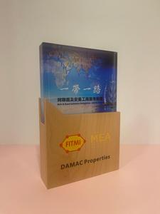 Prix d'excellence élégant en bois et acrylique Excellent pour reconnaître les performances exceptionnelles pour les médailles et les plaques de trophées - Product Image 4