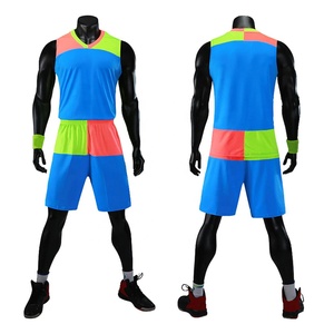 Conjunto de Uniforme de Baloncesto Personalizado para Hombre, Jersey y Pantalones Cortos de Baloncesto de Secado Rápido por Sublimación, Fabricante de Uniformes Deportivos OEM para Equipos - Product Image 1