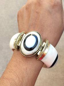 กำไลข้อมือรูปไข่แบบมินิมอลรักษ์โลก ทำจากกระดูกธรรมชาติ งานแฮนด์เมด สวยหรู ทันสมัย เครื่องประดับแฟชั่นสำหรับผู้หญิง สไตล์โบฮีเมียน ชนเผ่า - Product Image 5