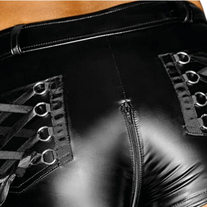Shorts noirs taille haute en PU avec fermeture éclair et détail croisé, tenue de club sexy, mode féminine - Product Image 2