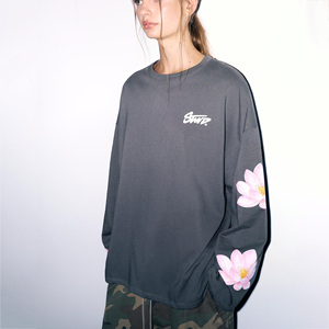 Camiseta de Manga Larga para Mujer, Estilo Oversize con Gráficos, Ropa Casual Urbana, Fabricante de Prendas Personalizadas, Venta al Por Mayor - Product Image 1
