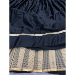 Les plus tendances Belle Navratri Lehenga Choli avec vrai miroir Travail traditionnel musulman Vêtements et accessoires - Product Image 5