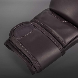 Gants de combat MMA professionnels en cuir noir mat, respirants, anti-humidité, fermeture à lacets, logo personnalisé, entraînement - Product Image 6
