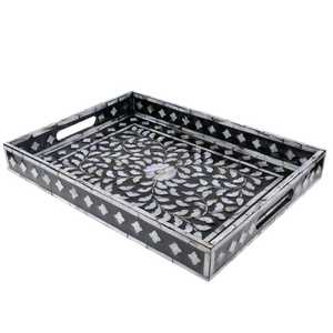 Bandeja Rectangular Artesanal con Incrustaciones de Hueso y Detalles Superficiales Intrincados - Product Image 3