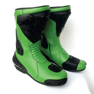 Bottes de moto vertes pour hommes en cuir imperméables avec protection de la cheville pour toutes les saisons, idéales pour la course - Product Image 4