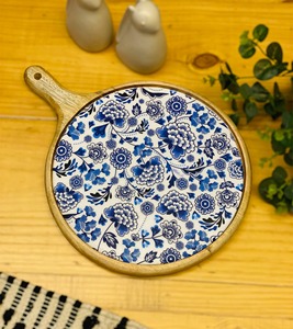 Plato de Pizza con Diseño de Flor Azul, Plato de Queso, Regalo Personalizado para Amantes de la Pizza, Plato de Madera para Patio, Plato para Aperitivos con Compartimentos - Product Image 3