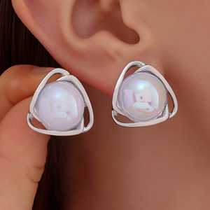 ต่างหูไข่มุกและอะคริลิคทรงสามเหลี่ยมสีรุ้งอินเทรนด์ของ prao - Product Image 2