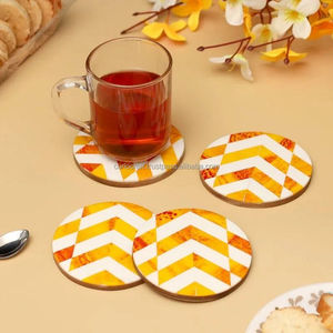 Ensemble de sous-verres carrés en bois écologiques de luxe moderne, motif chevron jaune et blanc, résistants à la chaleur, pour café et repas - Product Image 3