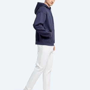 เสื้อฮู้ดสีน้ำเงินกรมท่าสำหรับผู้ชาย ทรงปกติ สีพื้น เรียบง่าย สวมใส่สบาย มีกระเป๋าหน้า เหมาะสำหรับฤดูหนาว เป็นมิตรต่อสิ่งแวดล้อม ระบายอากาศได้ดี - Product Image 2