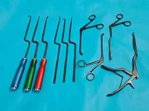STKR INTERNATIONAL Ensemble d'instruments chirurgicaux dentaires 9 pièces en acier inoxydable manuel argenté Power Grip Classe I certifié CE 3-Jaw - Product Image 1