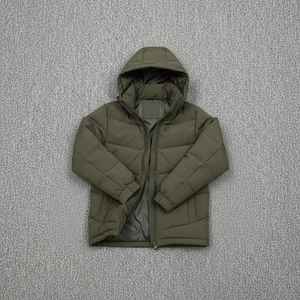 Chaqueta Parka de Invierno para Hombre de Alta Calidad, Abrigo Canadiense Clásico con Plumón de Ganso Cálido, Resistente al Viento y con Piel de Lobo Auténtica, Venta al por Mayor - Product Image 1