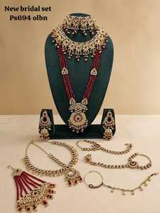 Nuevo Juego de Joyería Nupcial de Alta Calidad con Diseño Moderno, Collar y Aretes Chapados en Oro con Circonita Verde, Joyería de Moda para Bodas - Product Image 1