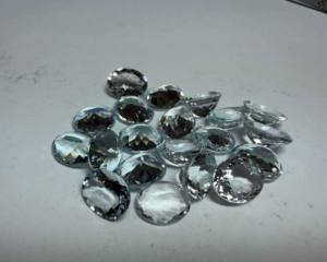 Aguamarina Natural, Corte Esmeralda Ovalado, 10x8MM, Gema Facetada |   Piedra de Aguamarina Azul Suelta para Joyería y Venta al por Mayor - Product Image 1