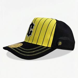 Gorra de Camionero Moderna con Visera Curva y Malla Transpirable para un Estilo Urbano Informal - Product Image 5