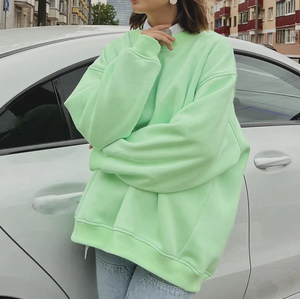 Sudaderas y sudaderas de algodón de talla grande para mujer con mangas largas Logotipo de gran tamaño Impreso Liso teñido para invierno y primavera - Product Image 4