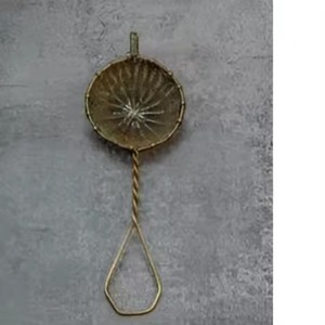 Passoire à thé en laiton personnalisable en gros avec poignée métallique, infuseur réutilisable pour tisanes et épices - Product Image 3