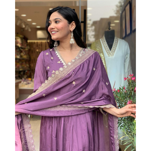 ชุดกาวน์ dupatta และชุดพื้นล่างสำหรับงานปาร์ตี้ขนาด XL - Product Image 5