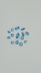 พลอยสังเคราะห์สีน้ำเงินเข้มทรงลูกแพร์ ทรงกลม ทรงรี แบบคละขนาด ขายส่ง สำหรับทำเครื่องประดับ คุณภาพ VS ผลิตในห้องปฏิบัติการด้วยวิธี CVD และ HPHT - Product Image 2